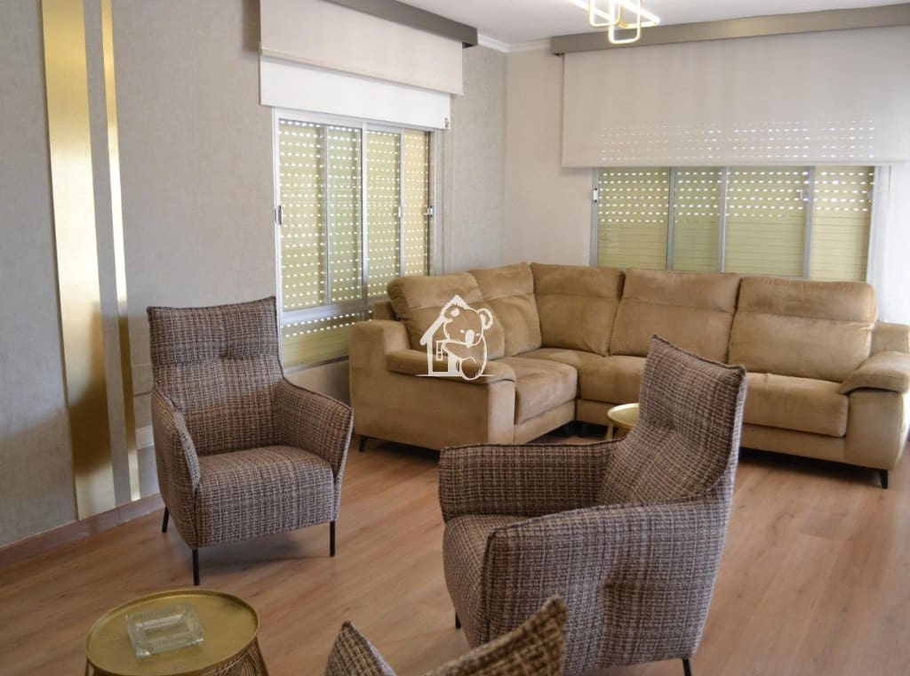 4 soveværelse Villa til leje i Orihuela Costa med swimmingpool garage - € 2.600 (Ref: 9854708)