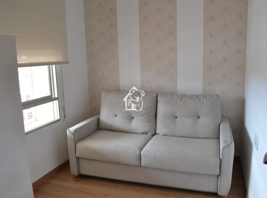 4 soveværelse Villa til leje i Orihuela Costa med swimmingpool garage - € 2.600 (Ref: 9854708)