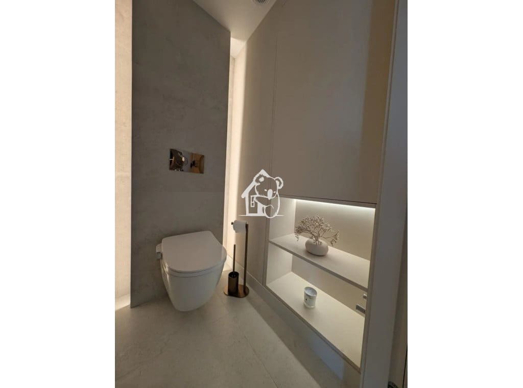 2 bedroom Apartment for rent in Torrevieja with pool - € 3,300 (Ref: 9858954)