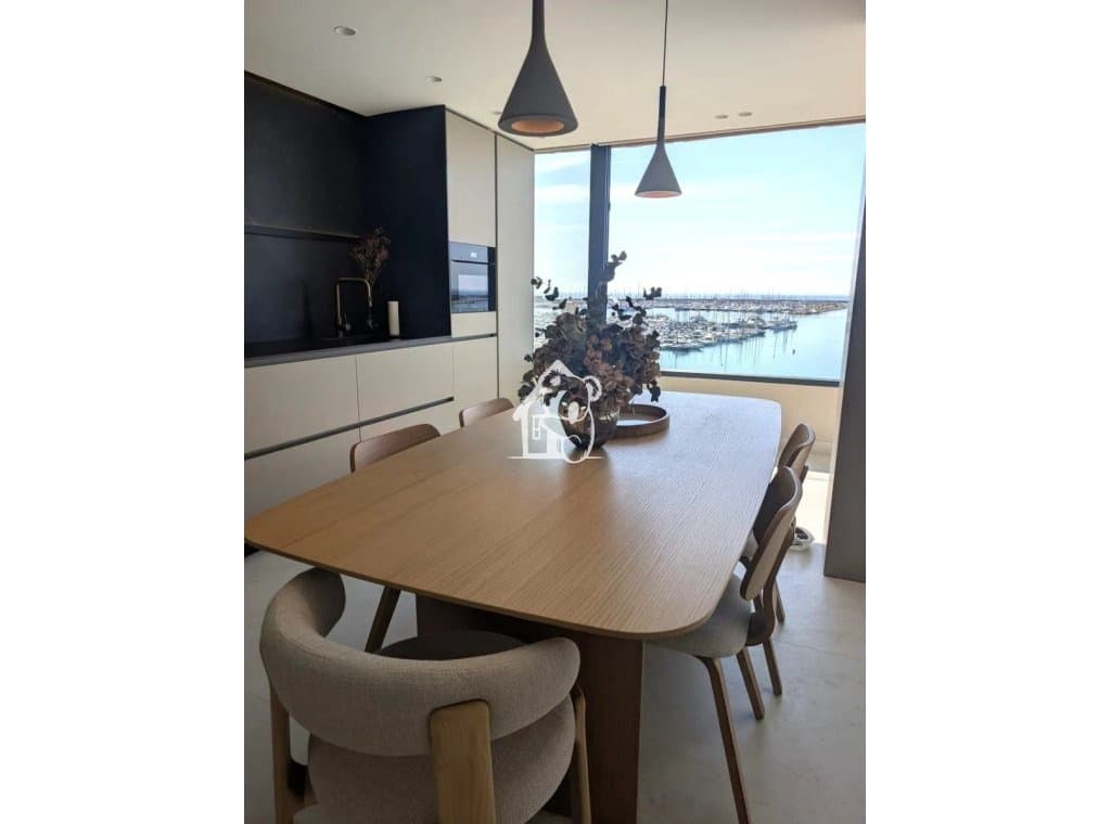 2 bedroom Apartment for rent in Torrevieja with pool - € 3,300 (Ref: 9858954)