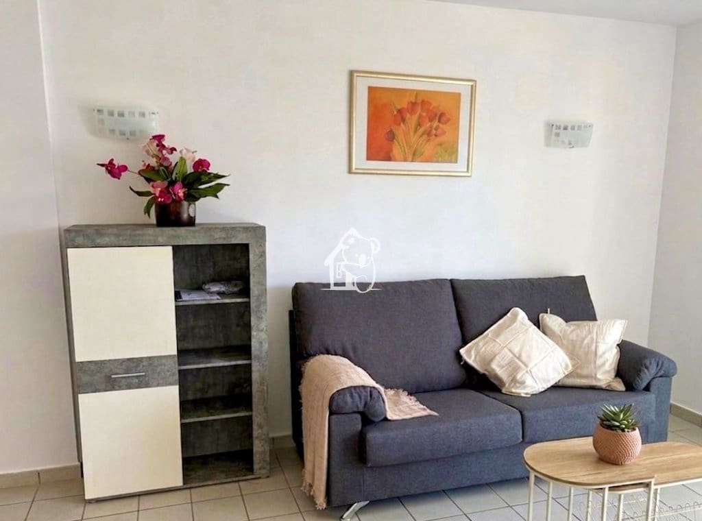 2 bedroom Apartment for rent in Playa Flamenca with pool garage - € 1,000 (Ref: 9861375)