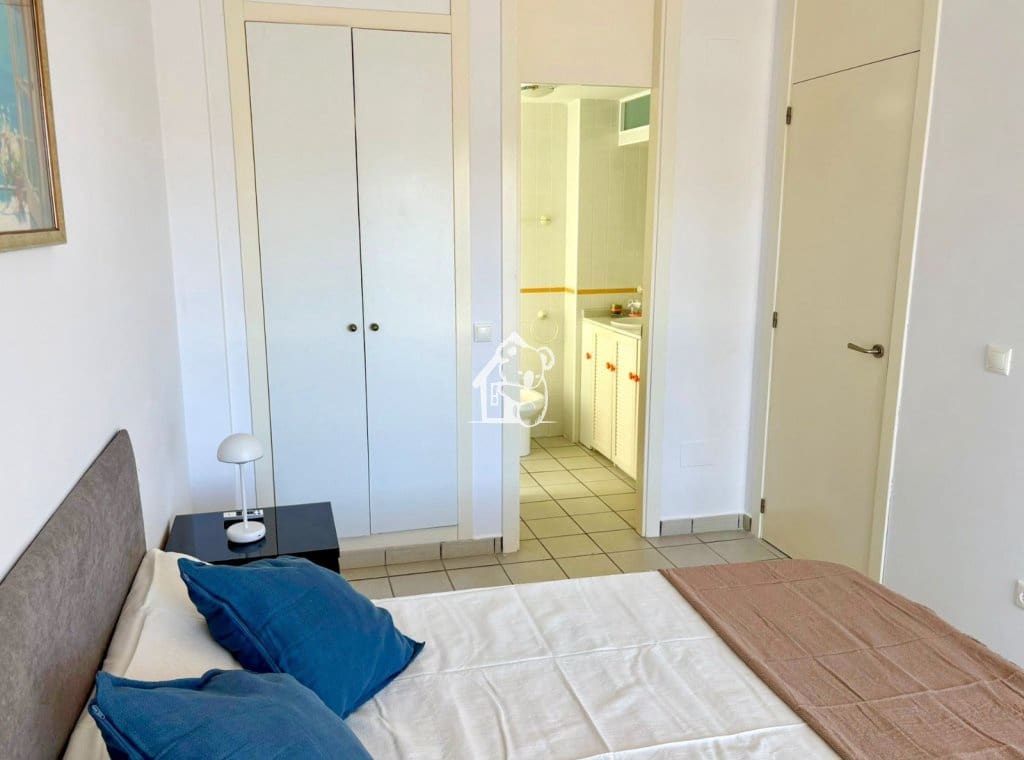 2 bedroom Apartment for rent in Playa Flamenca with pool garage - € 1,000 (Ref: 9861375)