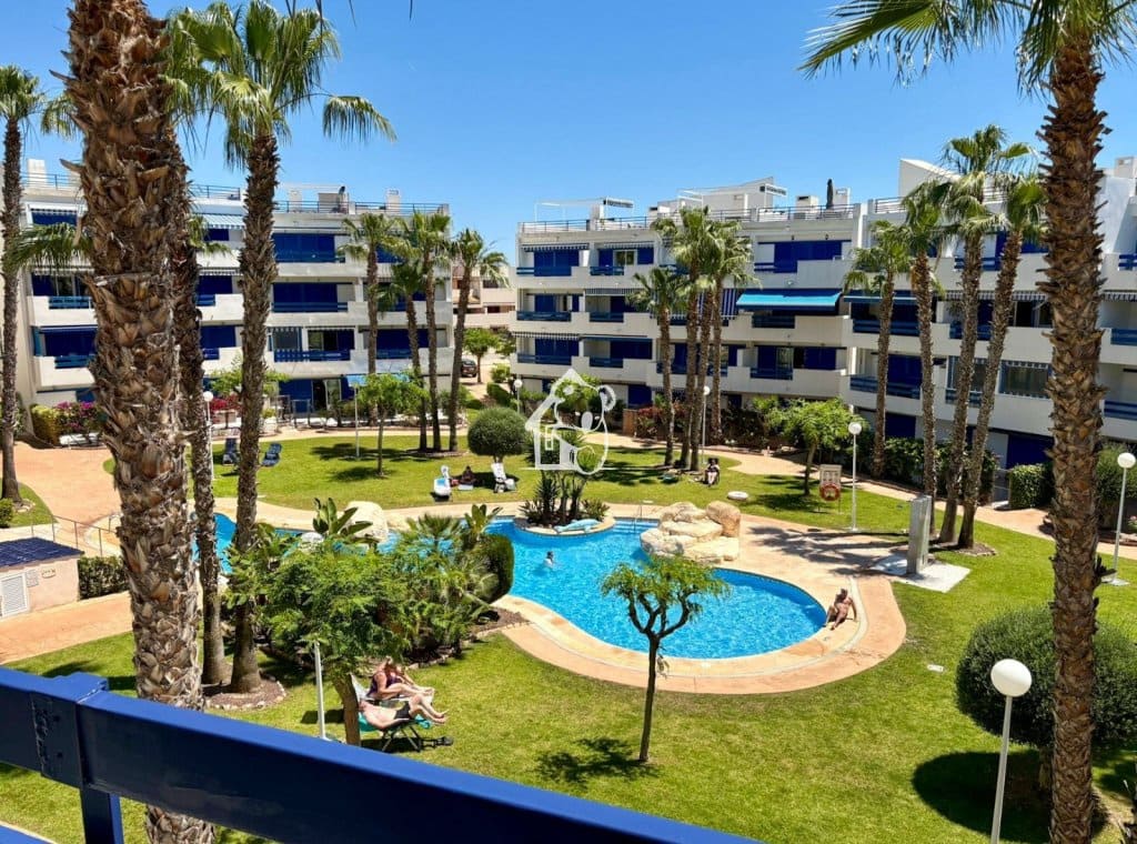2 bedroom Apartment for rent in Playa Flamenca with pool garage - € 1,000 (Ref: 9861375)