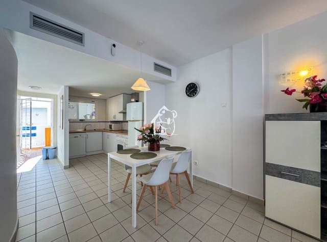 2 makuuhuone Huoneisto vuokrattavana paikassa Playa Flamenca, Orihuela mukana uima-altaan 
autotalli - 1 000 € (Ref: 9861375)