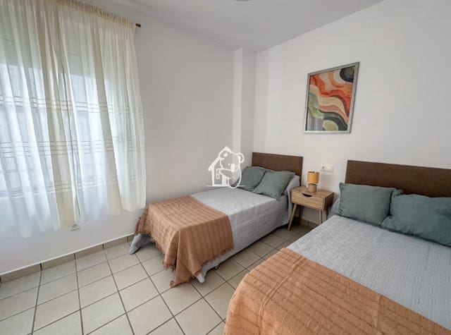 2 makuuhuone Huoneisto vuokrattavana paikassa Playa Flamenca, Orihuela mukana uima-altaan 
autotalli - 1 000 € (Ref: 9861375)