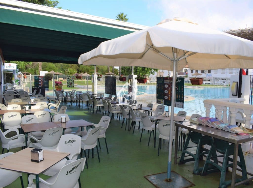 1 soveværelse Bungalow til leje i Torrevieja med swimmingpool - € 750 (Ref: 9861376)