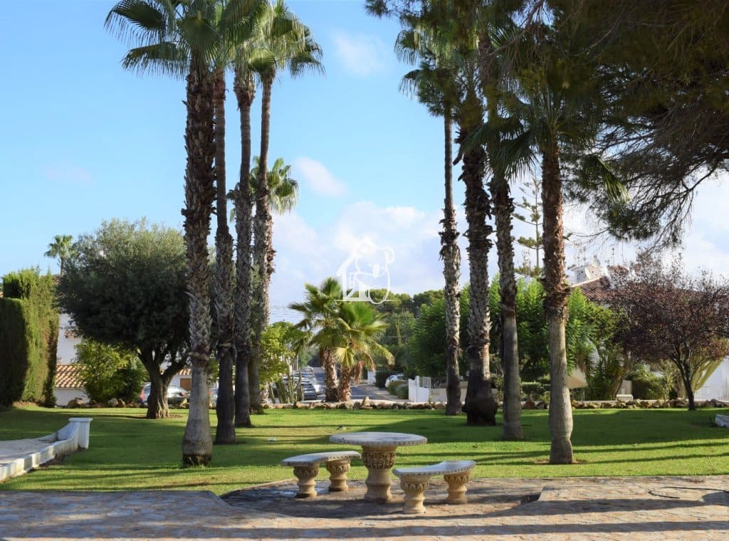1 soveværelse Bungalow til leje i Torrevieja med swimmingpool - € 750 (Ref: 9861376)