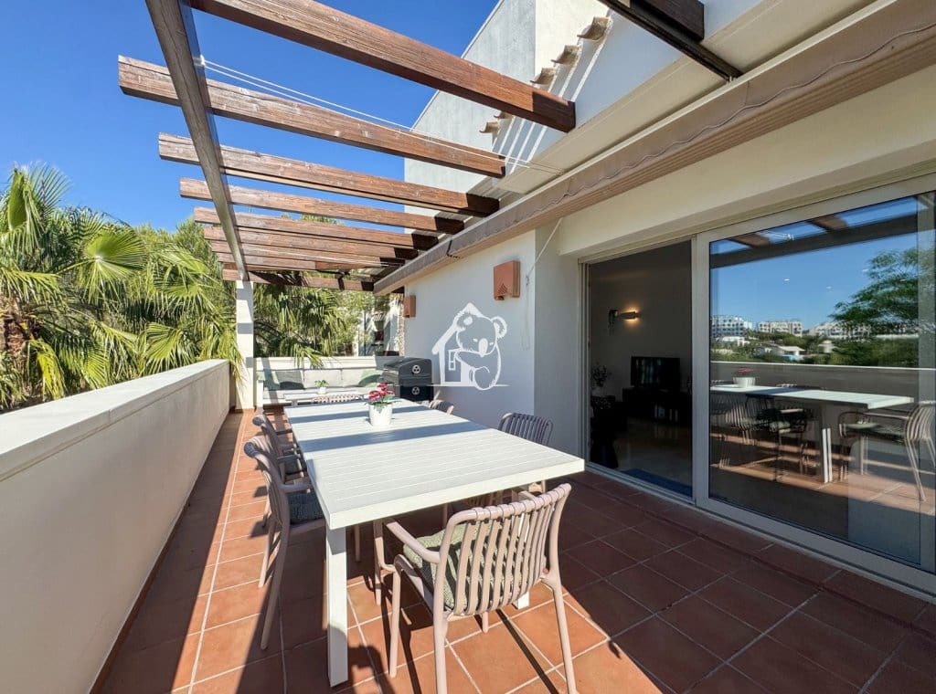 3 bedroom Apartment for rent in Orihuela Costa with pool - € 2,200 (Ref: 9861377)