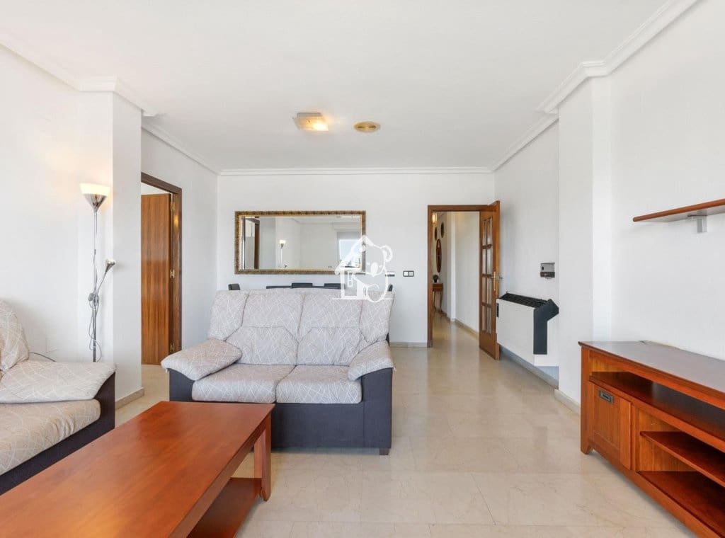3 bedroom Apartment for rent in Torrevieja - € 1,100 (Ref: 9861378)
