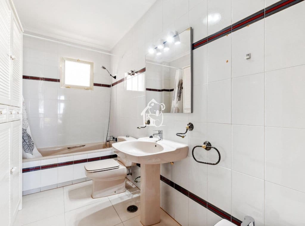 3 bedroom Apartment for rent in Torrevieja - € 1,100 (Ref: 9861378)