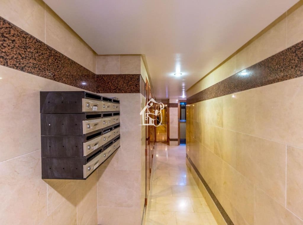 3 bedroom Apartment for rent in Torrevieja - € 1,100 (Ref: 9861378)