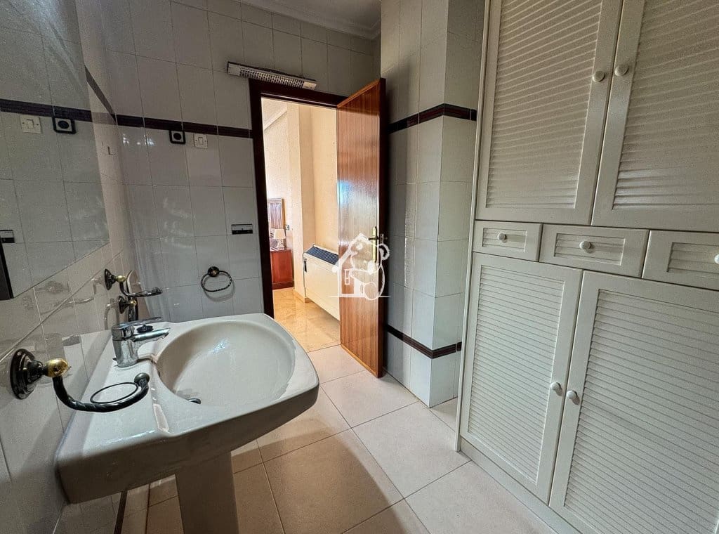 3 bedroom Apartment for rent in Torrevieja - € 1,100 (Ref: 9861378)