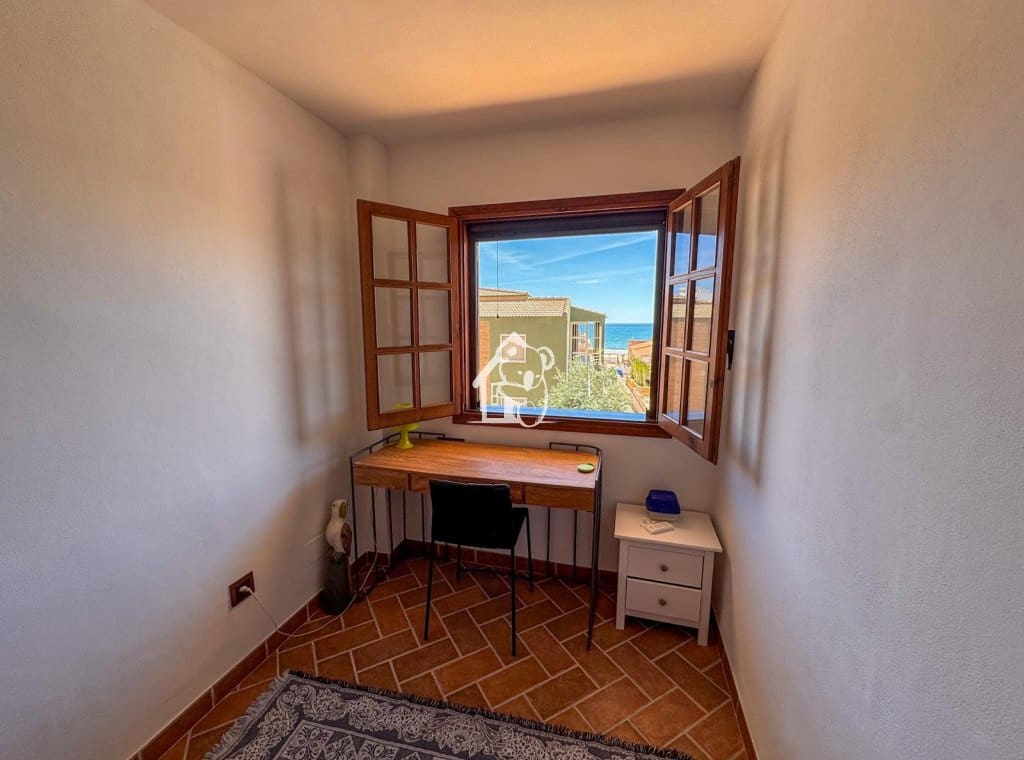 3 bedroom Apartment for rent in Guardamar del Segura - € 1,600 (Ref: 9863855)