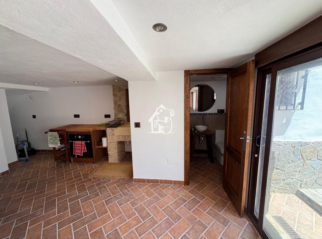 3 bedroom Apartment for rent in Guardamar del Segura - € 1,600 (Ref: 9863855)