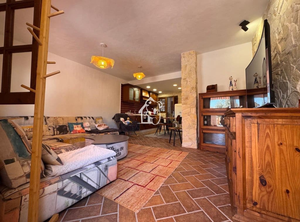 3 bedroom Apartment for rent in Guardamar del Segura - € 1,600 (Ref: 9863855)