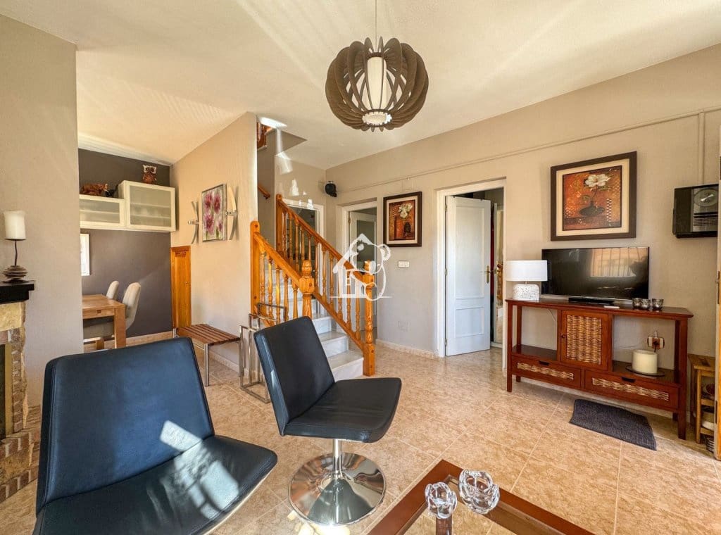 3 sovrum Villa till salu i Orihuela Costa med pool - 199 000 € (Ref: 9868032)