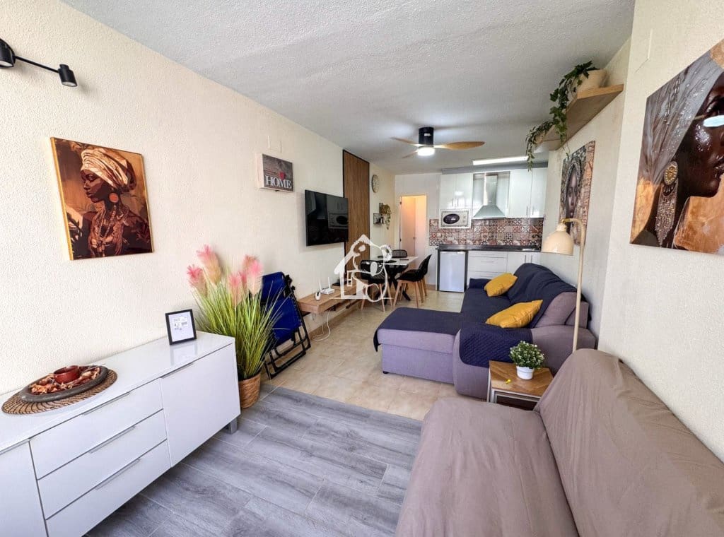 1 sypialnia Bungalow do wynajęcia w Torrevieja z basenem - 750 € (Ref: 9872821)