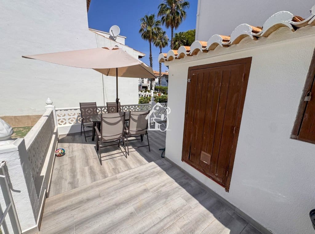 1 sypialnia Bungalow do wynajęcia w Torrevieja z basenem - 750 € (Ref: 9872821)
