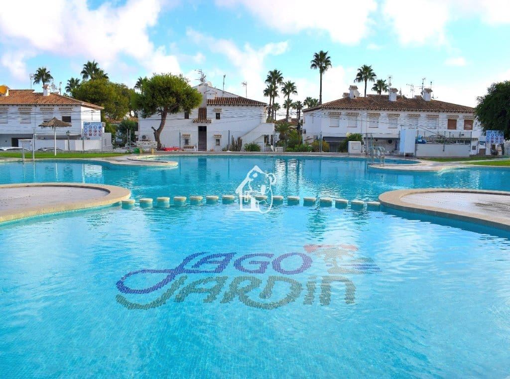 1 sypialnia Bungalow do wynajęcia w Torrevieja z basenem - 750 € (Ref: 9872821)