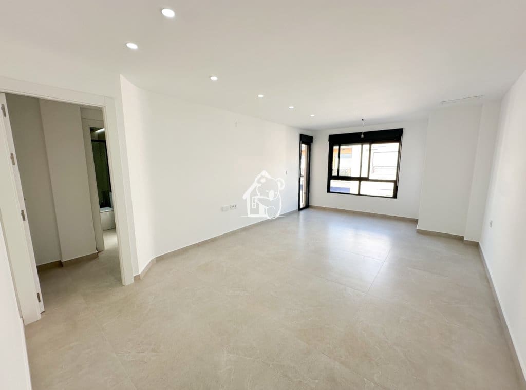 3 bedroom Apartment for sale in Benejuzar with garage - € 180,000 (Ref: 9875535)