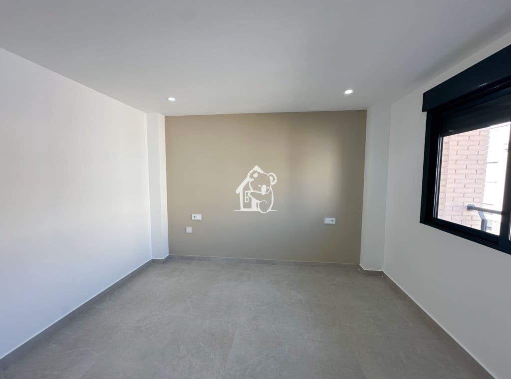 3 bedroom Apartment for sale in Benejuzar with garage - € 180,000 (Ref: 9875535)