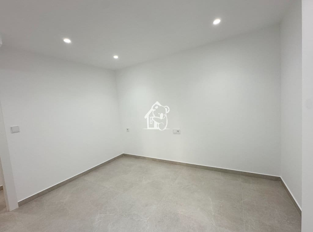 3 bedroom Apartment for sale in Benejuzar with garage - € 180,000 (Ref: 9875535)