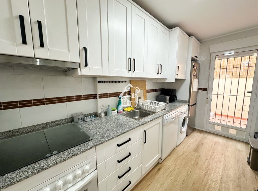 2 bedroom Villa for rent in Orihuela Costa with pool garage - € 1,000 (Ref: 9880402)