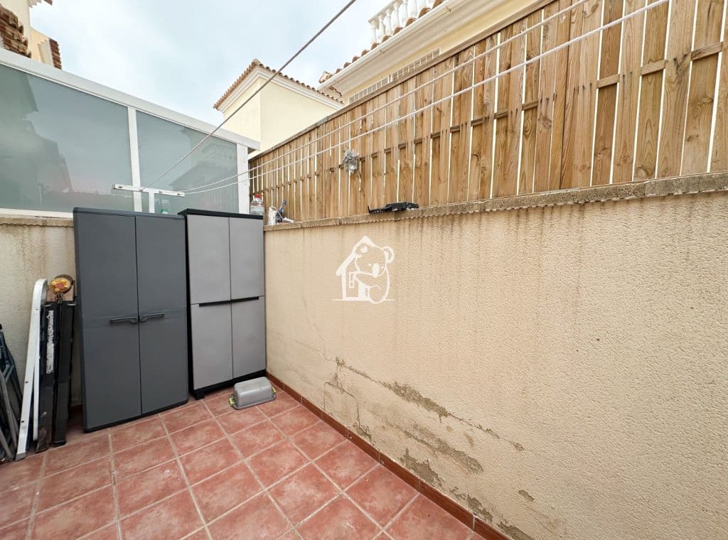 2 bedroom Villa for rent in Orihuela Costa with pool garage - € 1,000 (Ref: 9880402)