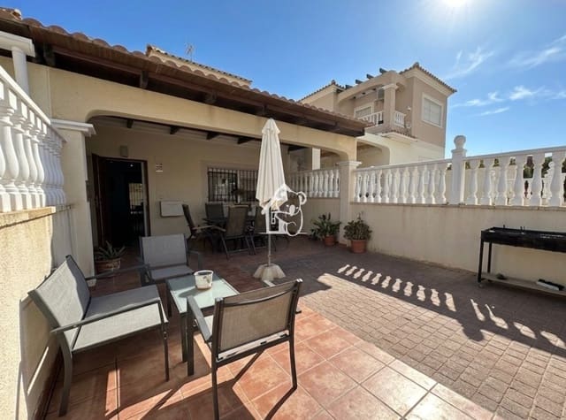 2 bedroom Villa for rent in Lomas de Cabo Roig - Los Dolses, Orihuela with pool garage - € 1,000 (Ref: 9880402)