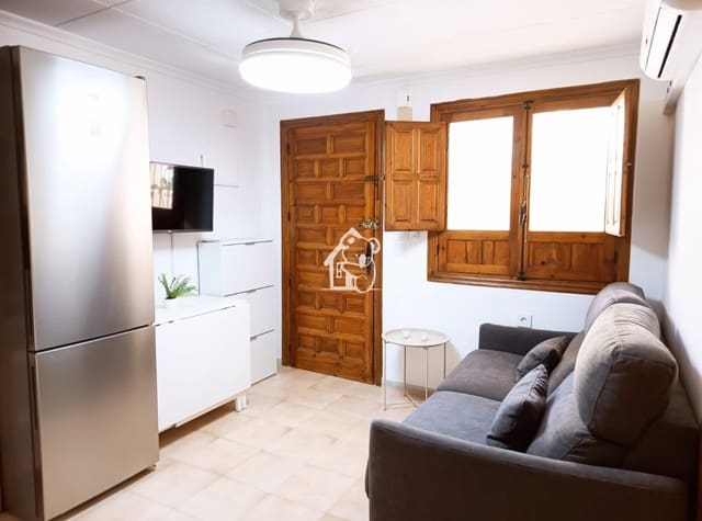 1 bedroom Townhouse for rent in La Marina, Elche / Elx - € 790 (Ref: 9883861)