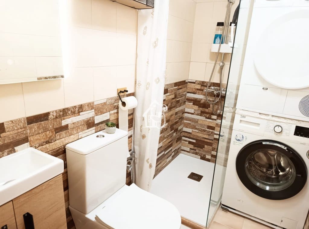 1 bedroom Townhouse for rent in La Marina - € 790 (Ref: 9883861)