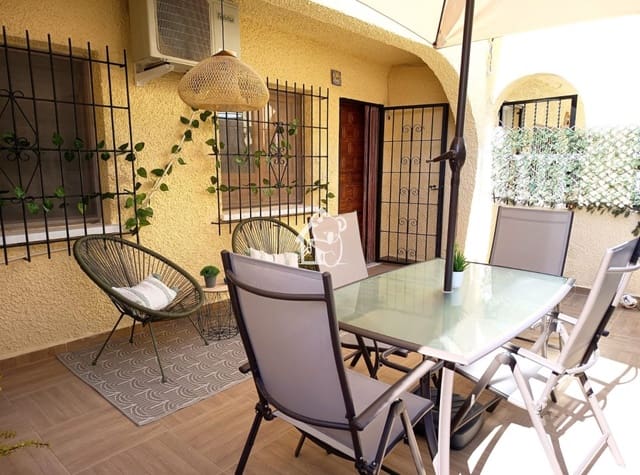 1 bedroom Townhouse for rent in La Marina, Elche / Elx - € 790 (Ref: 9883861)