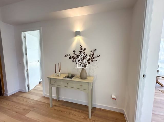 3 sovrum Lägenhet att hyra i Las Piscinas Naturales, Torrevieja med garage - 1 250 € (Ref: 9889601)