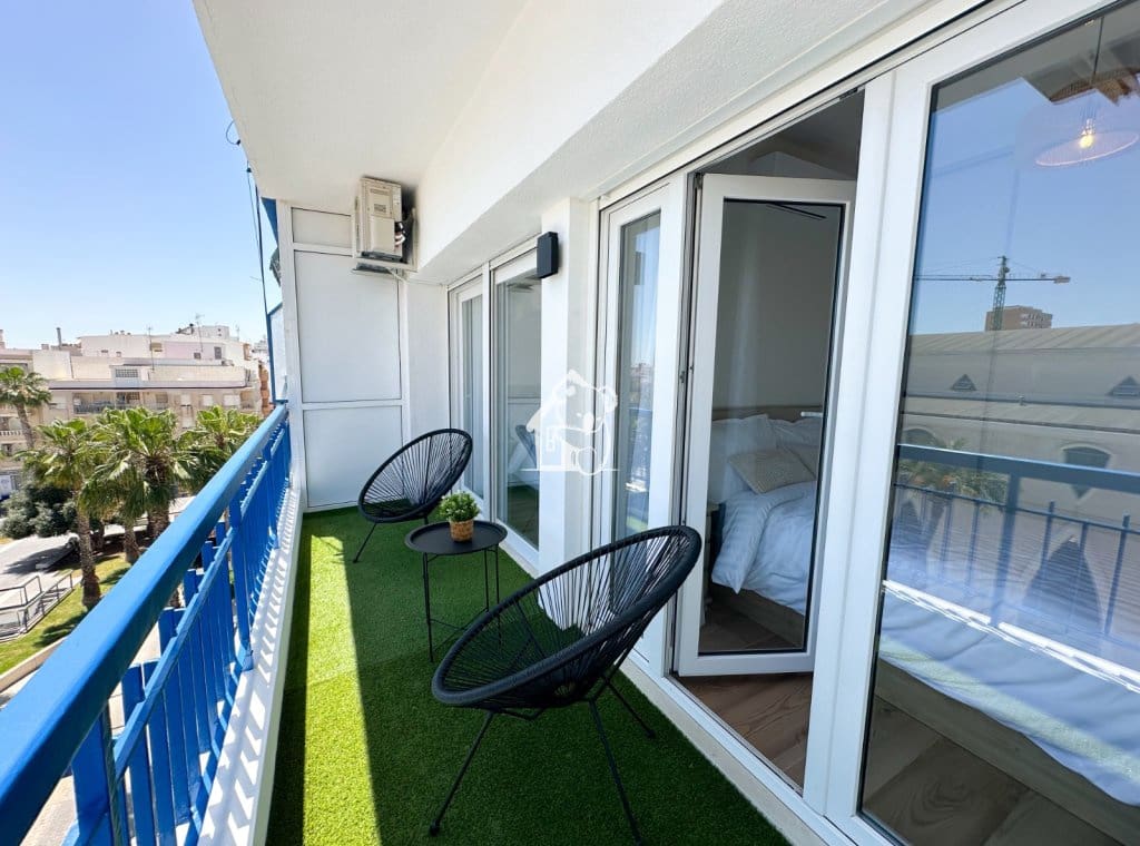 3 camera da letto Appartamento da affittare in Torrevieja con garage - 1.250 € (Rif: 9889601)