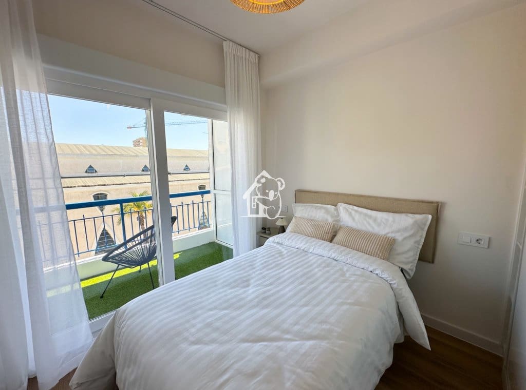 3 camera da letto Appartamento da affittare in Torrevieja con garage - 1.250 € (Rif: 9889601)
