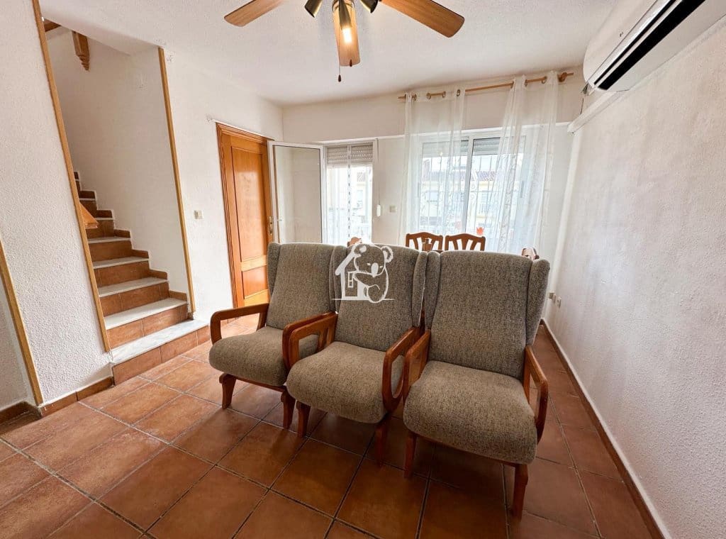 4 soveværelse Byhus til leje i Torrevieja med swimmingpool - € 1.170 (Ref: 9891407)