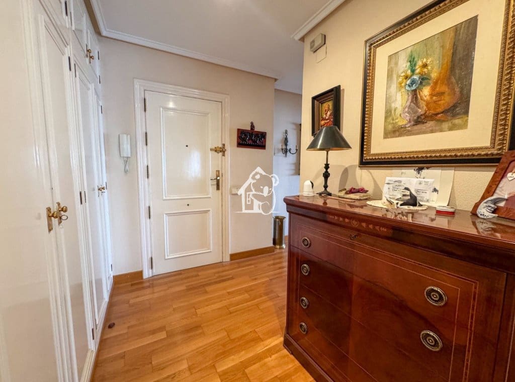 4 chambre Appartement à vendre à Torrevieja avec garage - 499 000 € (Ref: 9891408)