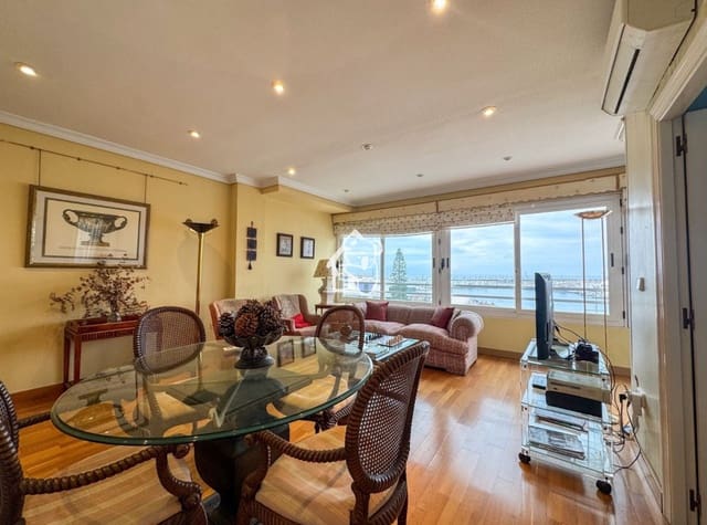 4 Zimmer Apartment zu vermieten in Centro - Muelle Pesquero, Torrevieja mit Garage - 1.800 € (Ref: 9891409)