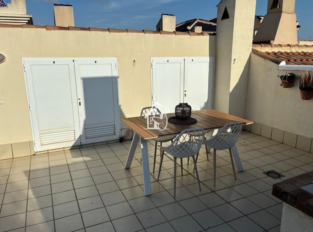 2 soverom Leilighet til leie i Ciudad Quesada med svømmebasseng - € 1 000 (Ref: 9893580)