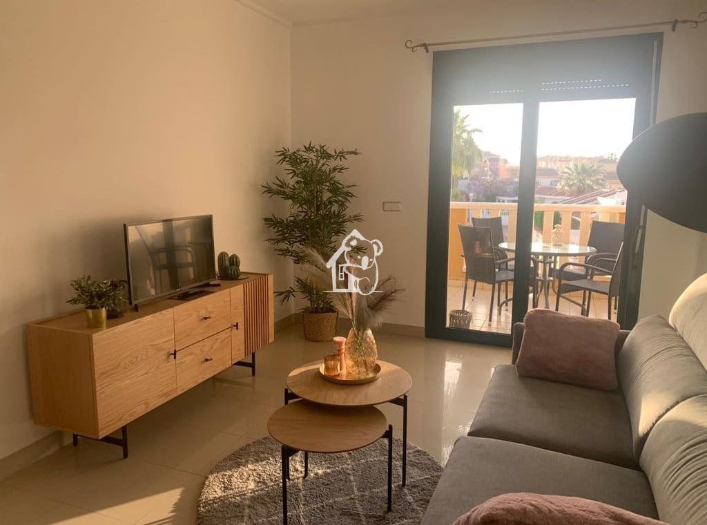 2 soverom Leilighet til leie i Ciudad Quesada med svømmebasseng - € 1 000 (Ref: 9893580)