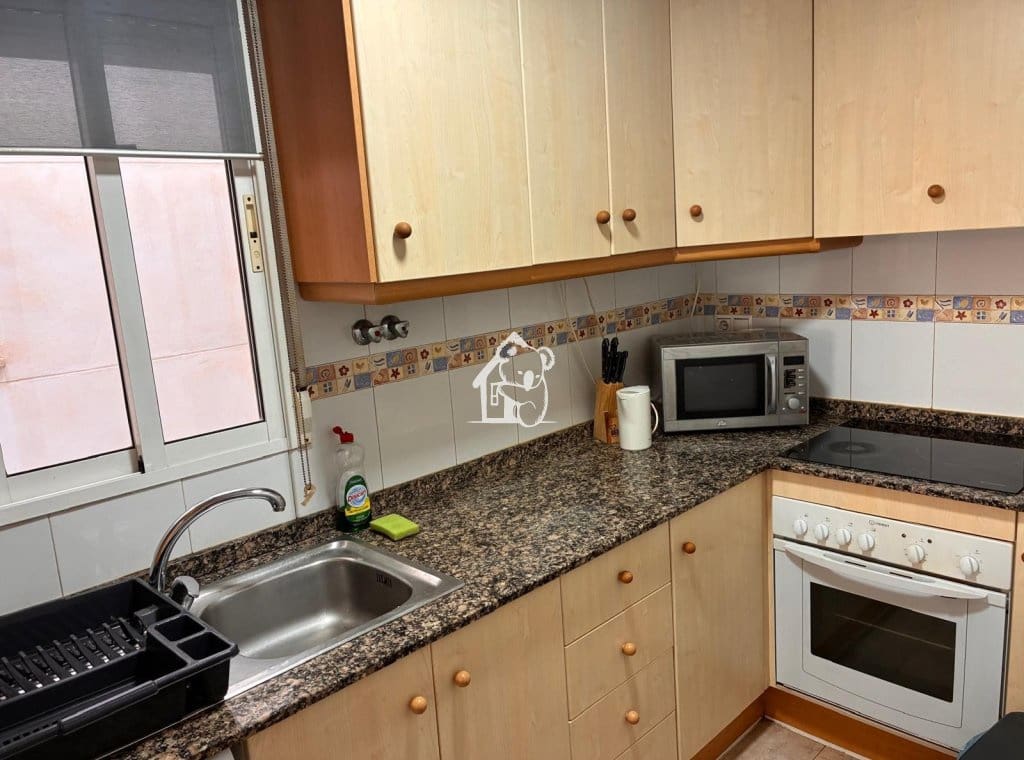Appartement de 2 chambres à louer à Torrevieja - 750 € (Ref: 9895630)
