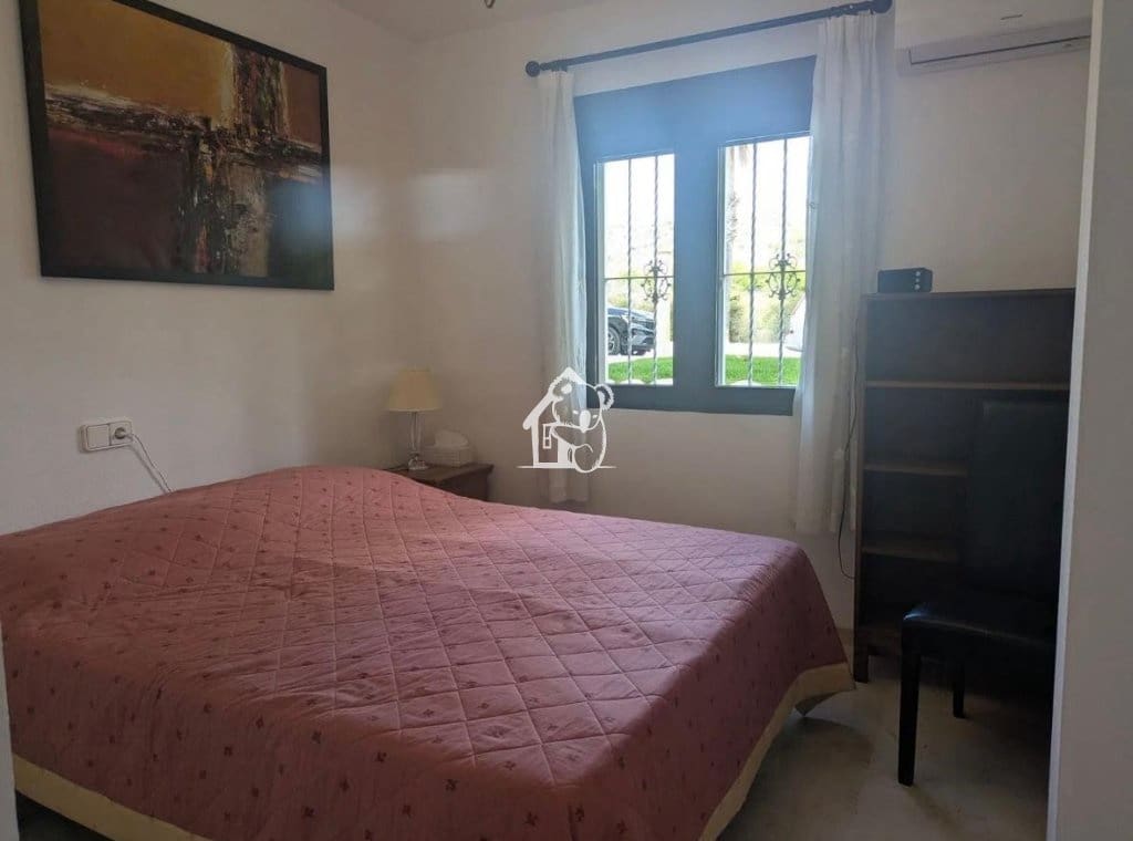 3 slaapkamer Appartement te huur in Orihuela Costa met zwembad - € 1.200 (Ref: 9898595)