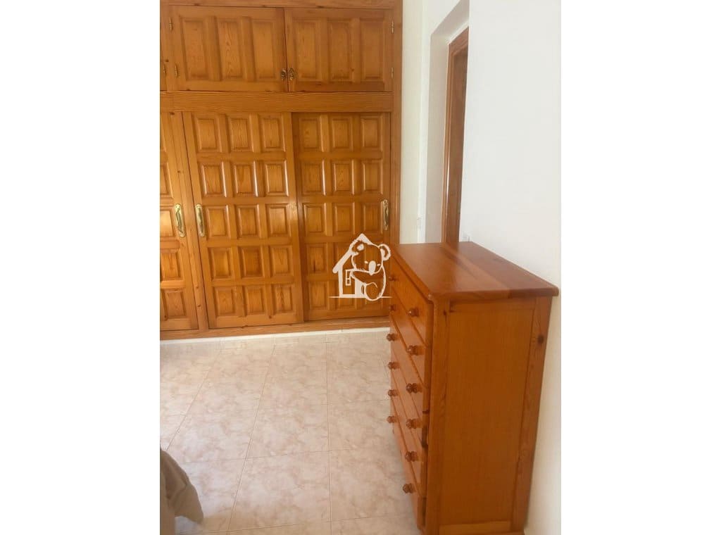 3 camera da letto Villa da affittare in Ciudad Quesada con piscina - 1.500 € (Rif: 9902664)