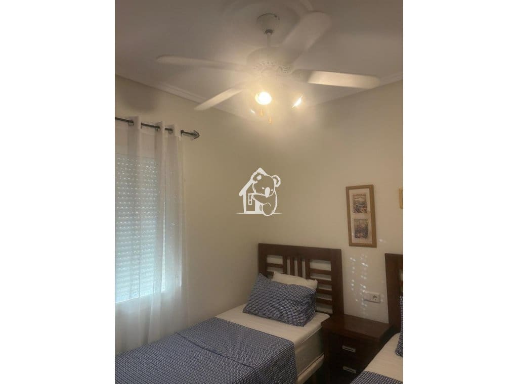 3 camera da letto Villa da affittare in Ciudad Quesada con piscina - 1.500 € (Rif: 9902664)