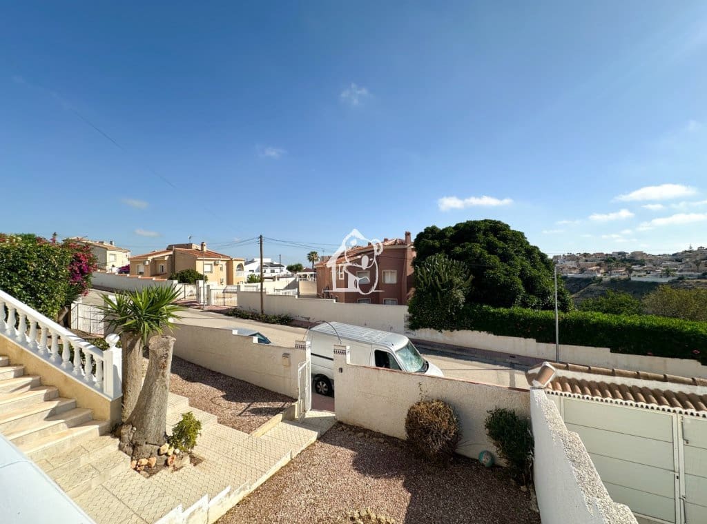 3 bedroom Villa for rent in Ciudad Quesada with pool - € 1,500 (Ref: 9902664)