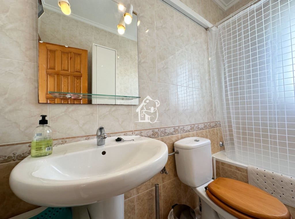 3 bedroom Villa for rent in Ciudad Quesada with pool - € 1,500 (Ref: 9902664)