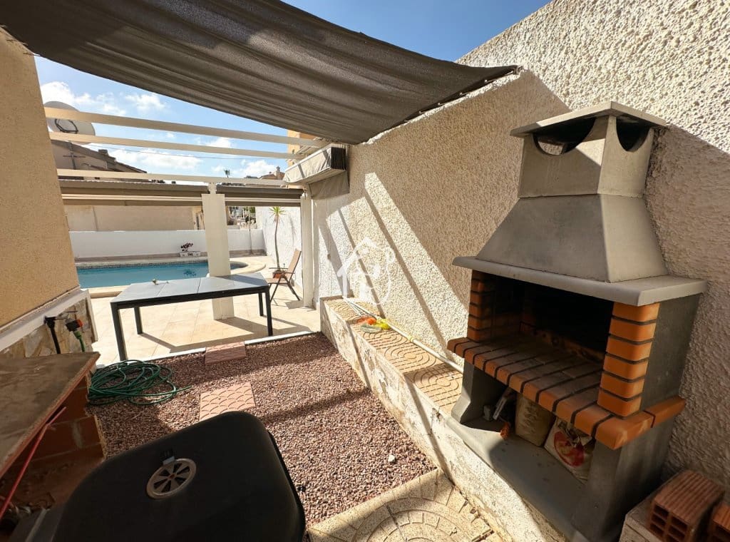 3 bedroom Villa for rent in Ciudad Quesada with pool - € 1,500 (Ref: 9902664)