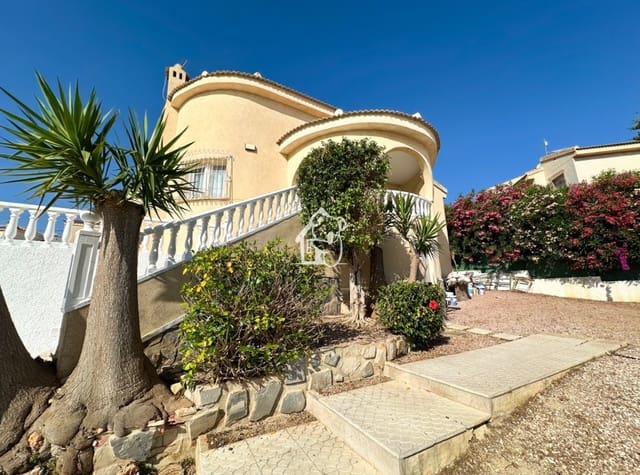 3 soverom Villa til leie i Ciudad Quesada, Rojales med svømmebasseng - € 1 500 (Ref: 9902664)