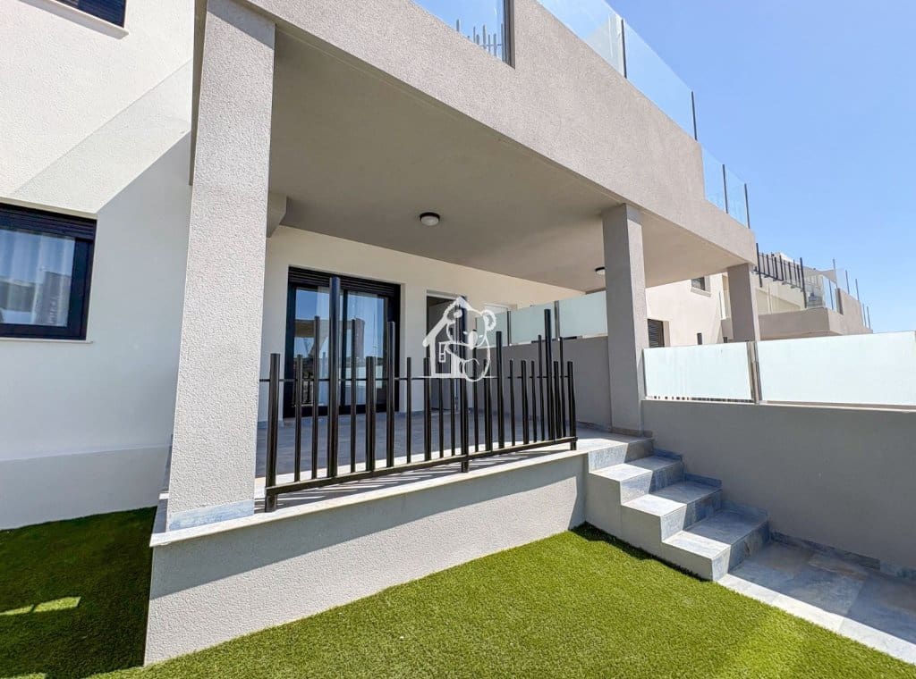 2 camera da letto Bungalow in vendita in San Miguel de Salinas con piscina garage - 243.800 € (Rif: 9902665)
