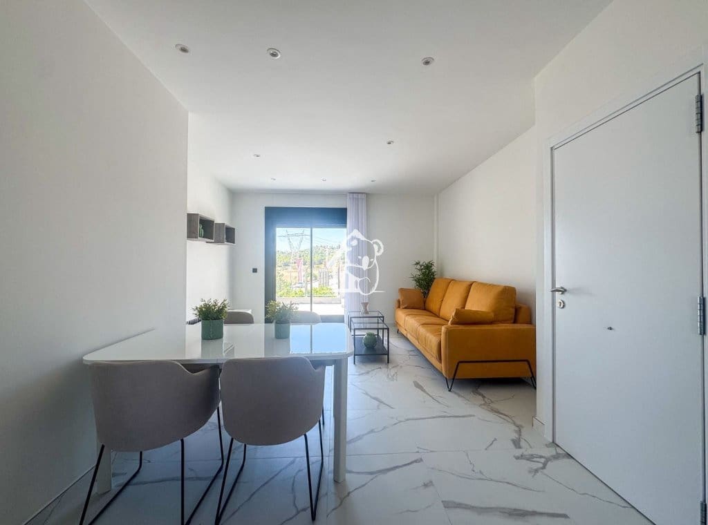 2 quarto Bungalow para venda em San Miguel de Salinas com piscina - 272 900 € (Ref: 9902666)
